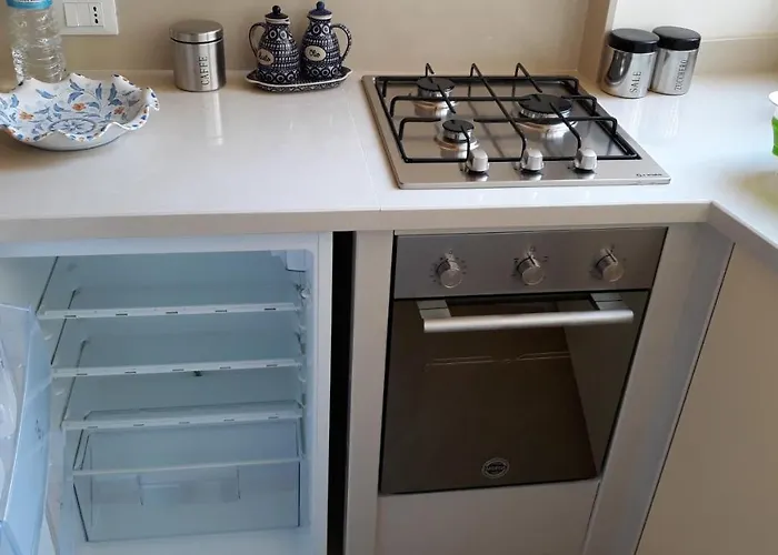 ゲストハウス Se Vi Pare 4*